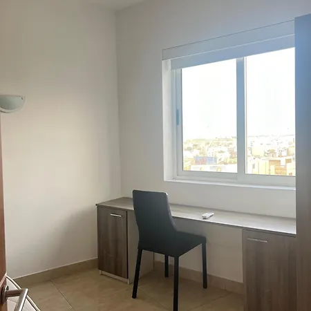 Perfectly Positioned In The Centre Of Malta Апартаменты