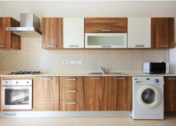 Perfectly Positioned In The Centre Of Malta Lejlighed *